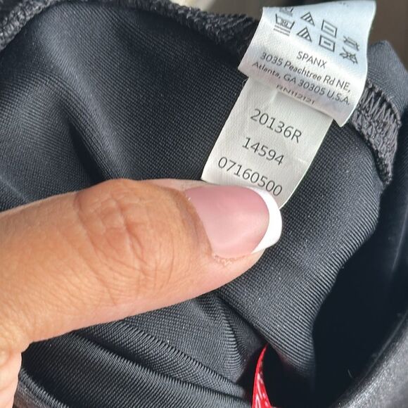 Spanx Faux Leather Moto Leggings size XL - Picture 11 of 12